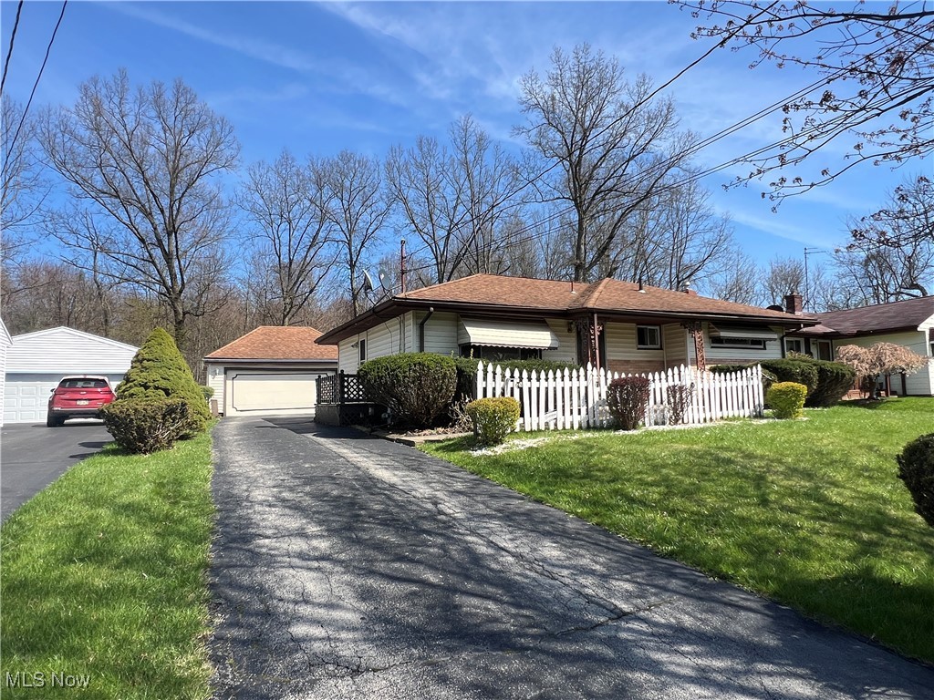 445 Camden Avenue, Youngstown, Ohio image 2