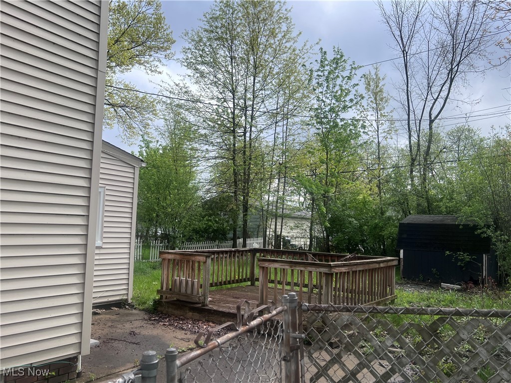 3925 Strandhill Road, Cleveland, Ohio image 6