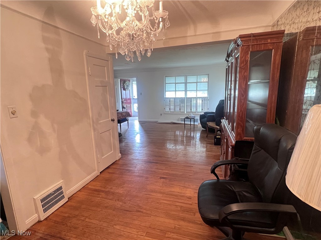 3925 Strandhill Road, Cleveland, Ohio image 10