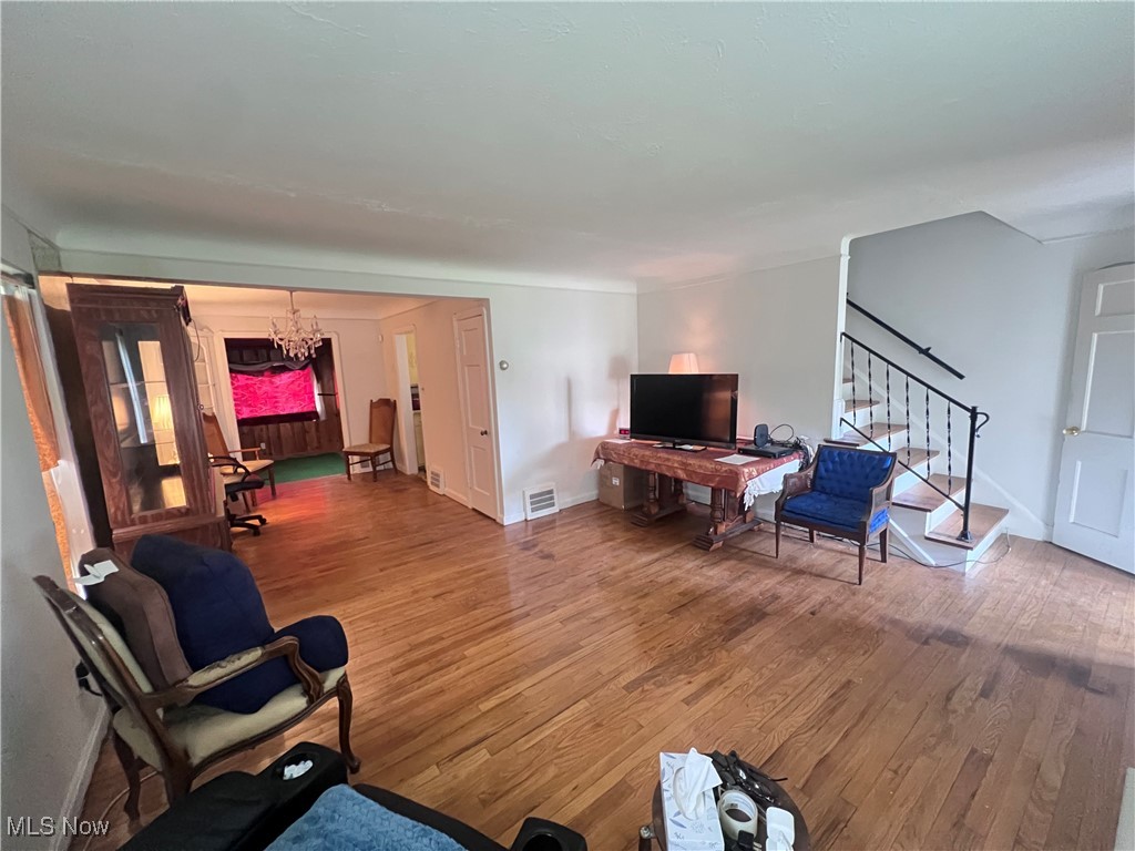 3925 Strandhill Road, Cleveland, Ohio image 9