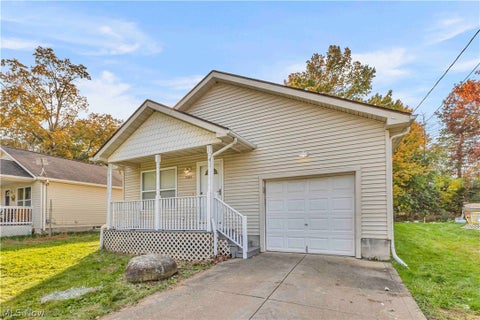 Tiny photo for 5060 Clifton Avenue, Lorain, OH 44055 (MLS # 5256351)