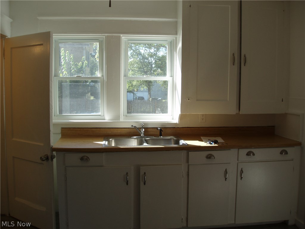 Riverside - Residential Lease