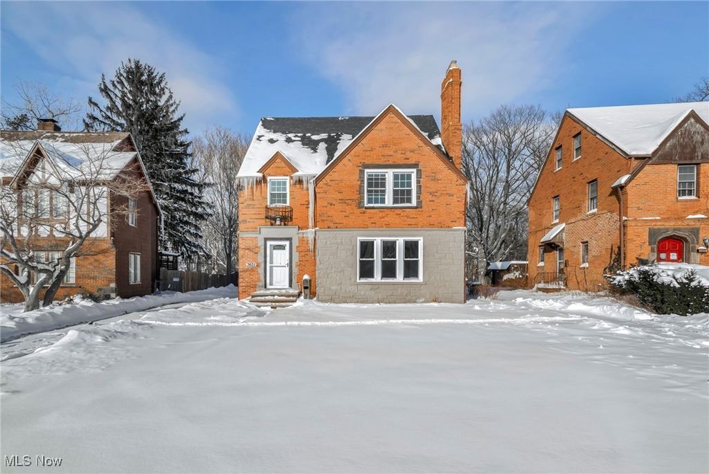 Photo of 3631 Washington Boulevard, Cleveland Heights, OH 44118 (MLS # 5184772)