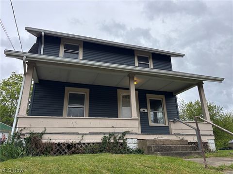Homes For Sale - 1713 Regal Avenue<br/> Stark County, Canton, OH 44705