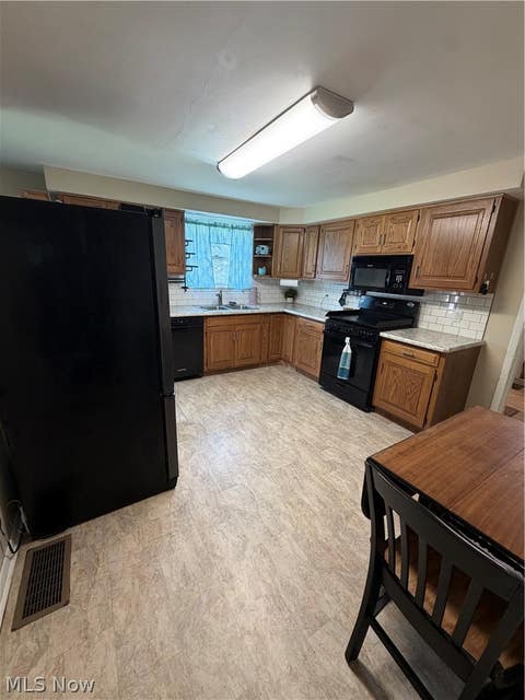 Tiny photo for 303 Wertz Street, Dalton, OH 44618 (MLS # 5238984)