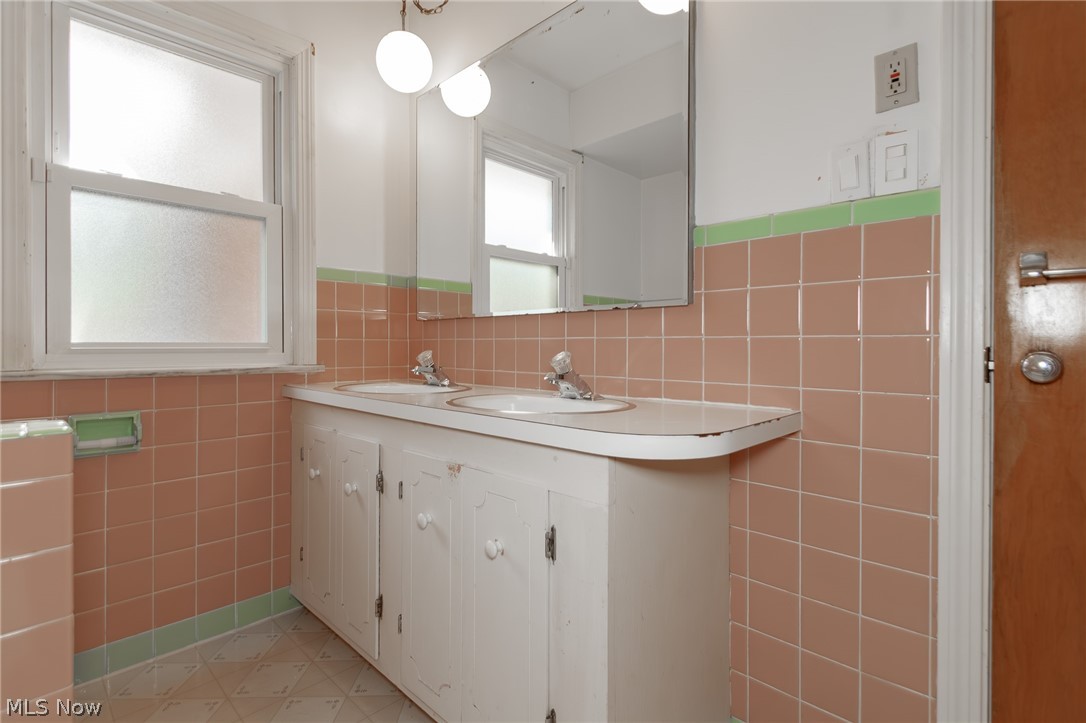 Indian Hills Estates - Residential