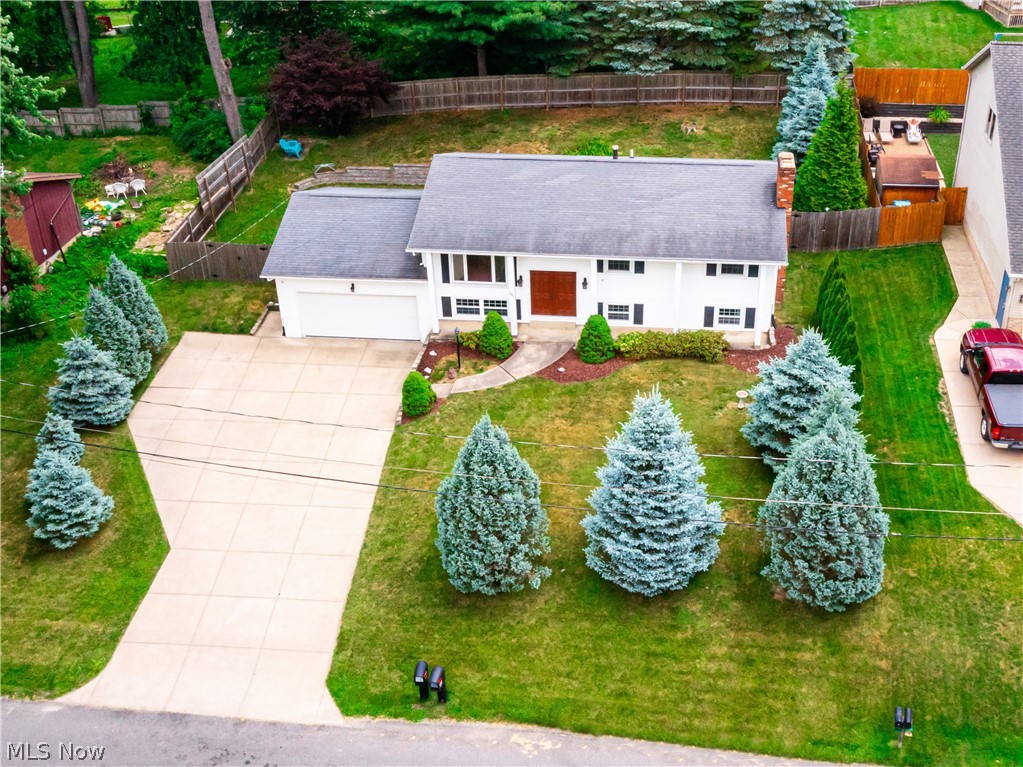 Long Lake Estate 2 - Residential
