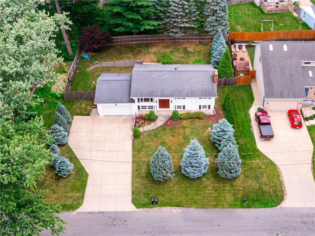Long Lake Estate 2 - Residential