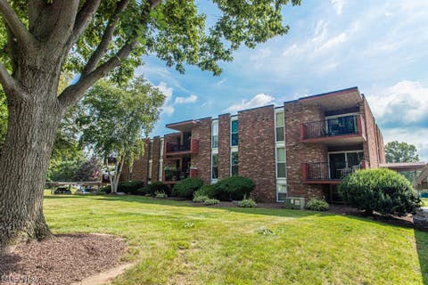 Condo For Sale - 2540 North Road #C12<br/> Trumbull County, Warren, OH 44483