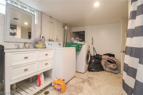 Tiny photo for 2617 Scheetz Street, Youngstown, OH 44509 (MLS # 5188081)