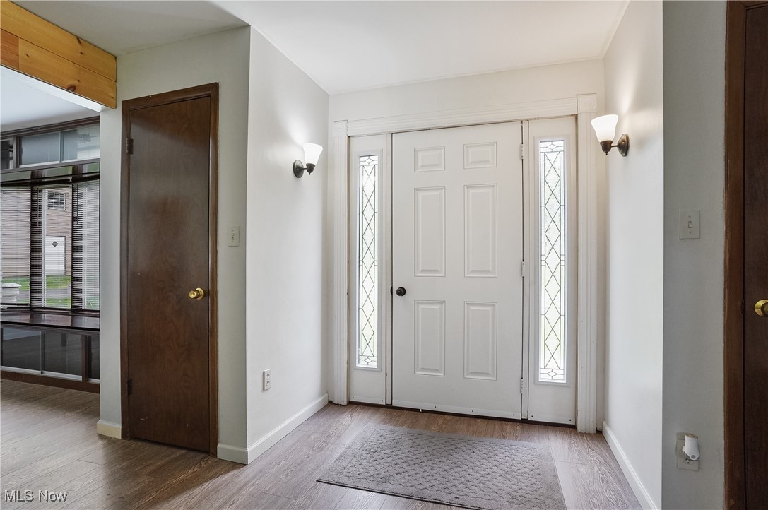 7182 Stewart Sharon Road, Hubbard, Ohio image 32