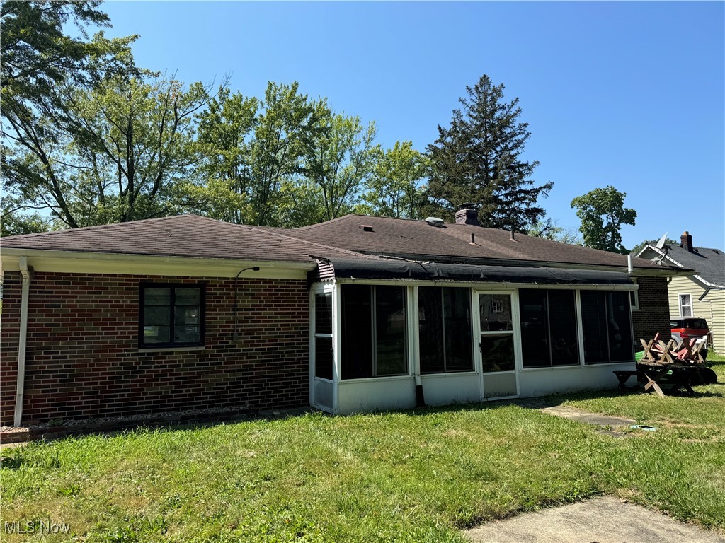 3463 Clague Road