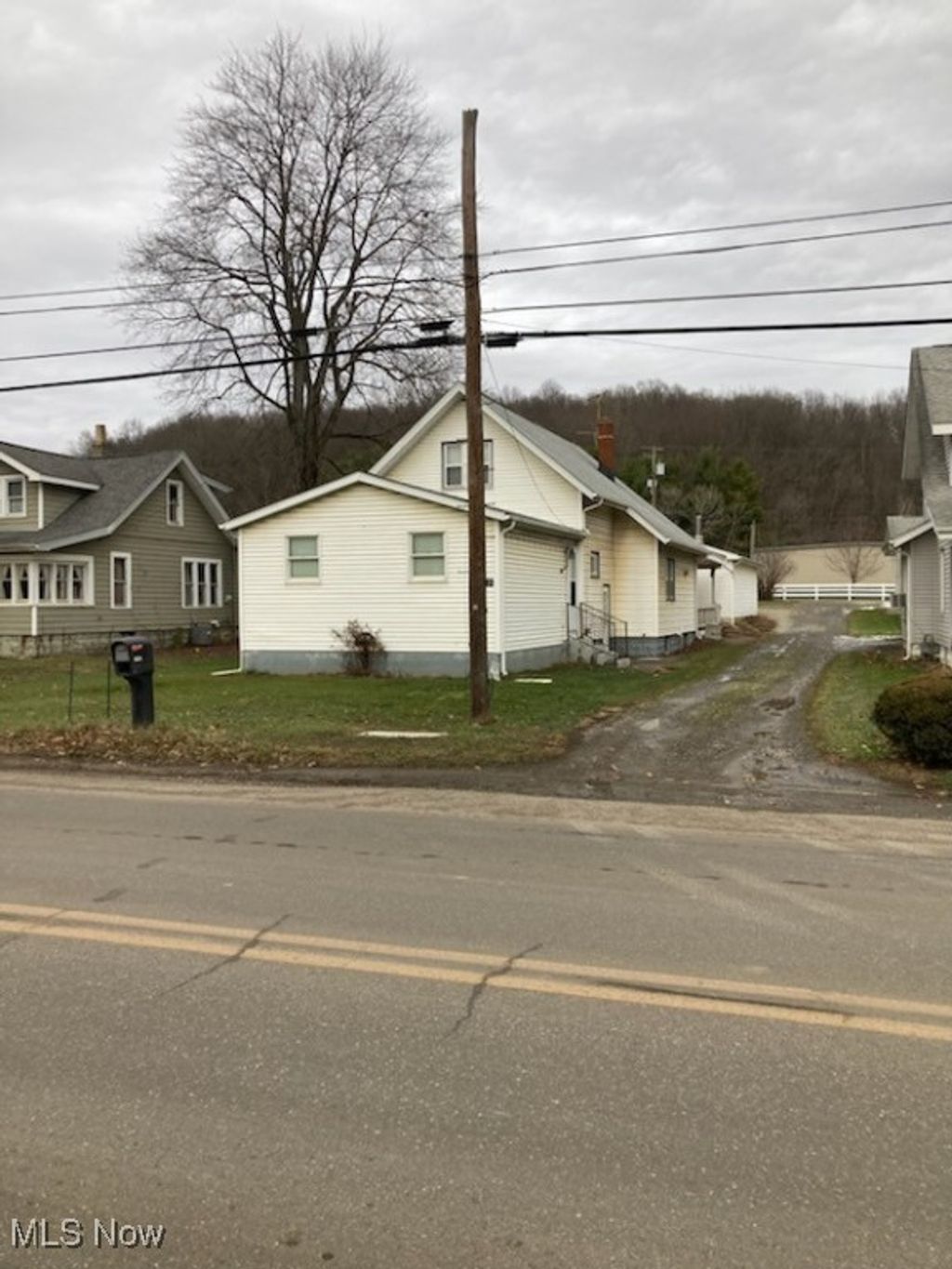 Photo of 6531 Columbia Road NW, Dover, OH 44622 (MLS # 5178499)