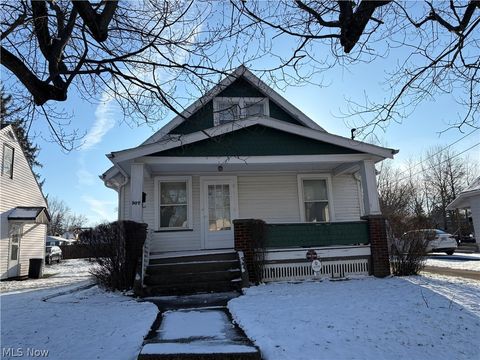 Homes For Sale - 307 Peffer Avenue<br/> Trumbull County, Niles, OH 44446