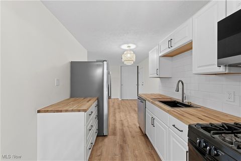 Tiny photo for 25735 Lorain Road #426, North Olmsted, OH 44070 (MLS # 5179906)