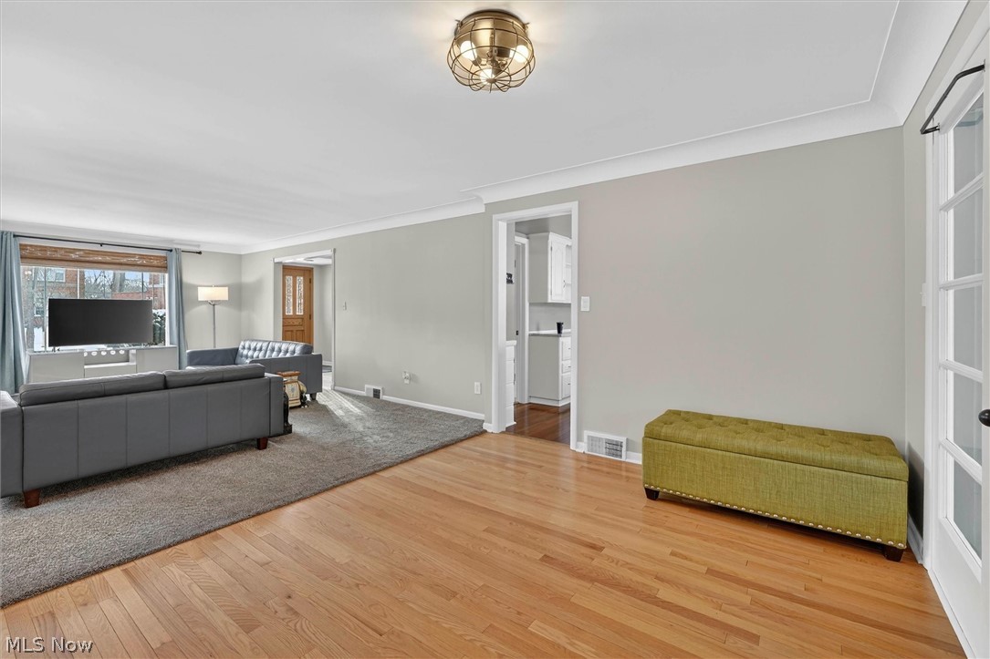 University 30 - Residential