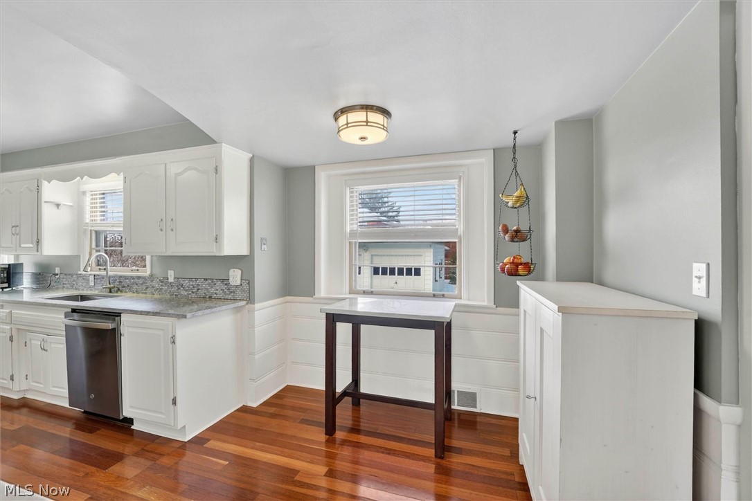 University 30 - Residential