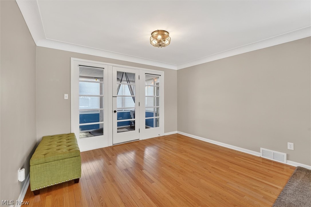 University 30 - Residential