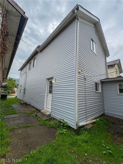 Tiny photo for 1019 Commerce Street, Wellsville, OH 43968 (MLS # 5239309)