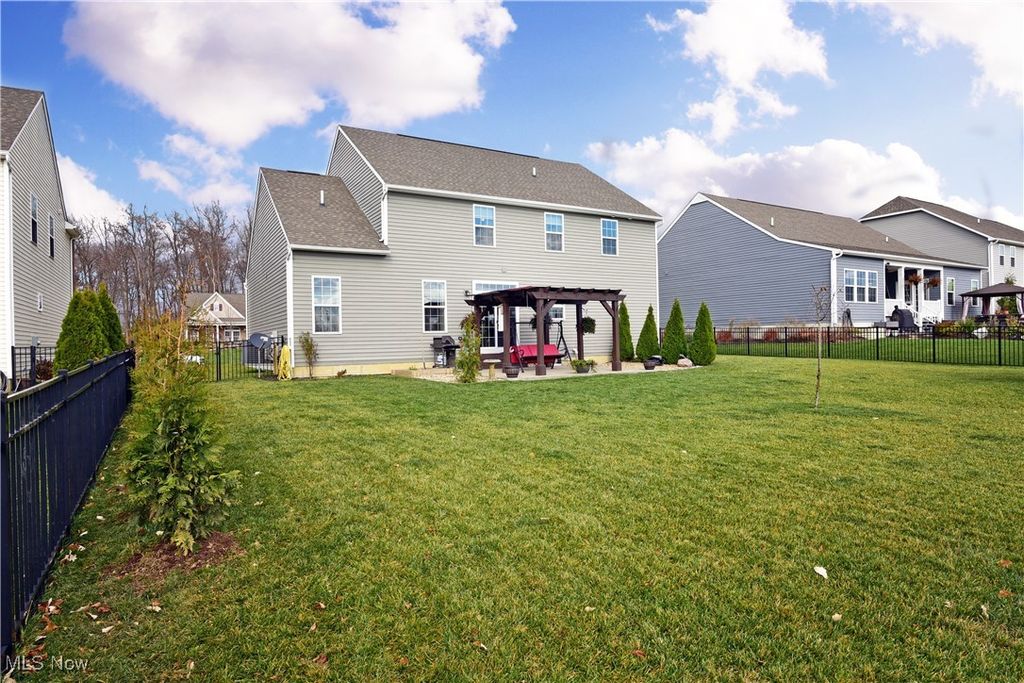 Photo of 3816 Crimson Harvest Lane, Medina, OH 44256 (MLS # 5174646)