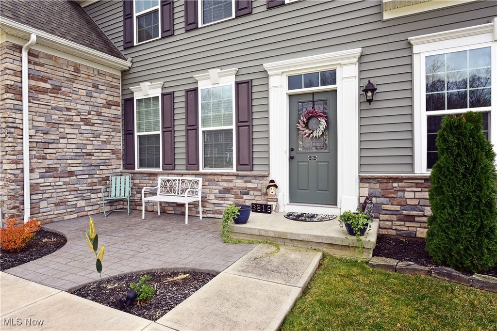 Photo of 3816 Crimson Harvest Lane, Medina, OH 44256 (MLS # 5174646)