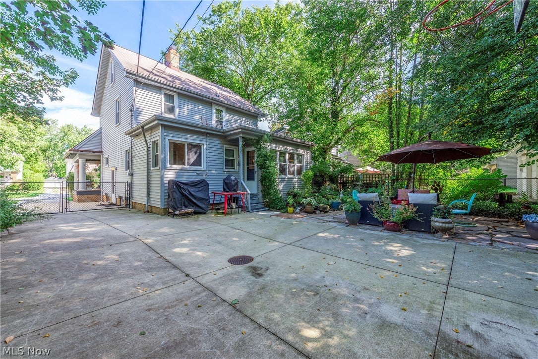 3312 E Fairfax Road