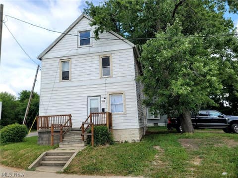Photo of 559 E Exchange Street, Akron, OH 44306 (MLS # 5239593)