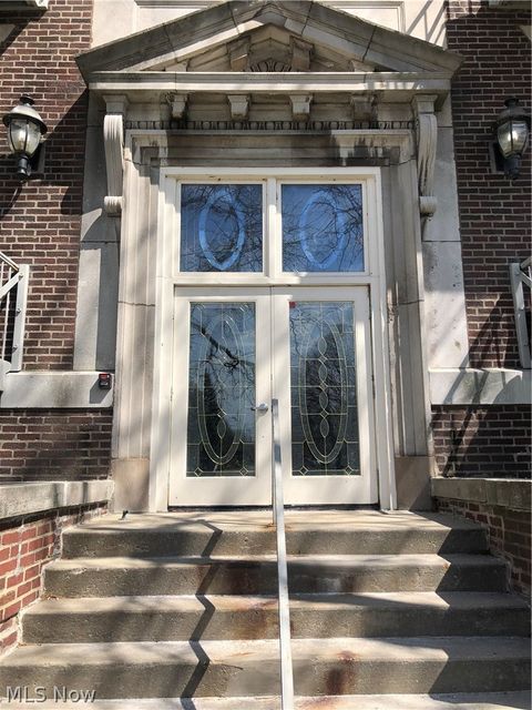 Tiny photo for 1000 2nd Street #204, Fairport Harbor, OH 44077 (MLS # 5190599)