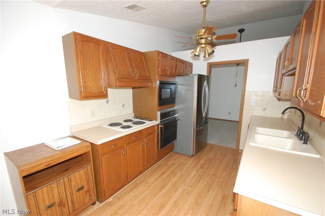 Forest Huntington Woods Condo - Residential