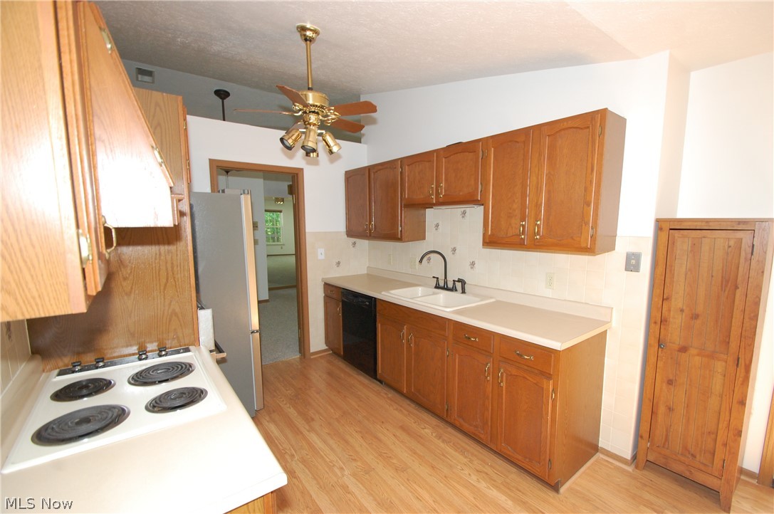 Forest Huntington Woods Condo - Residential
