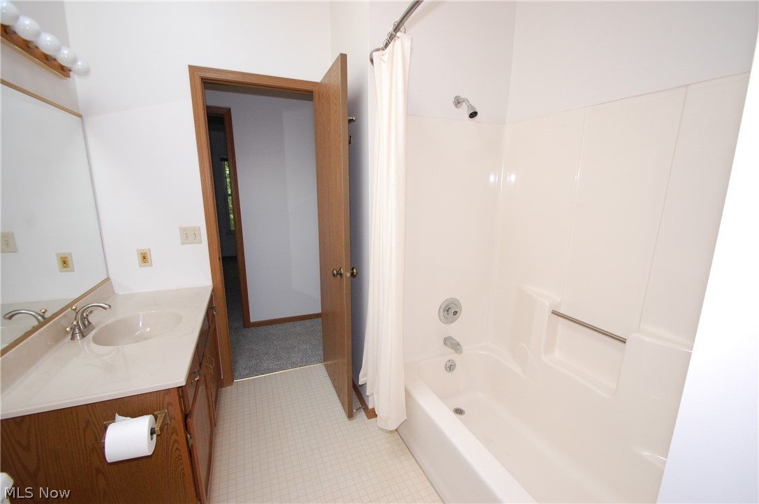 Forest Huntington Woods Condo - Residential