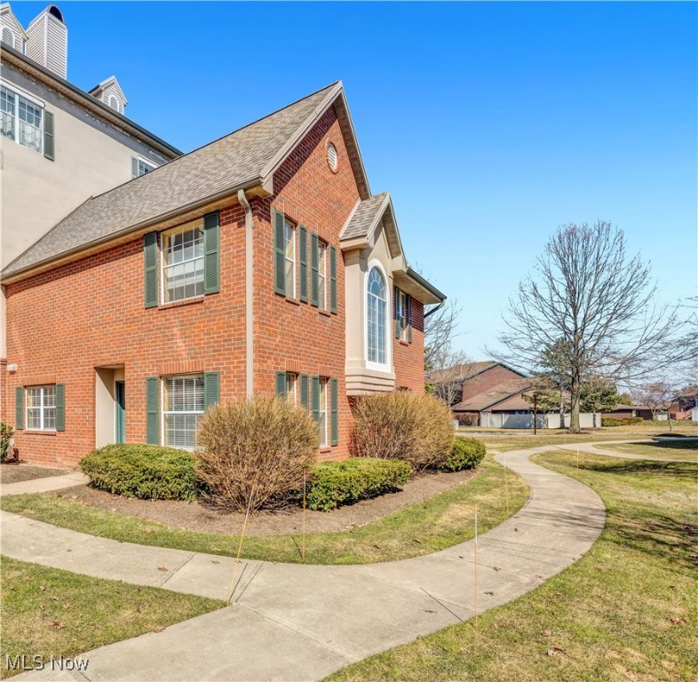 Fox Hol/Woodhawk Condo Ph 01 - Residential