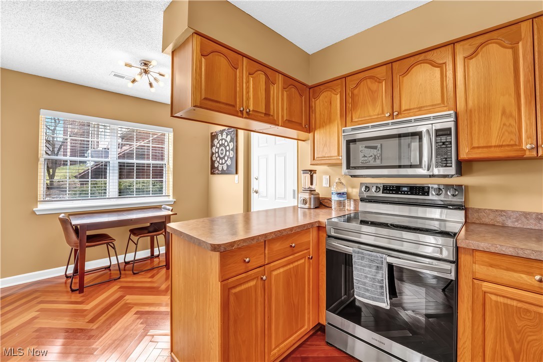 Fox Hol/Woodhawk Condo Ph 01 - Residential