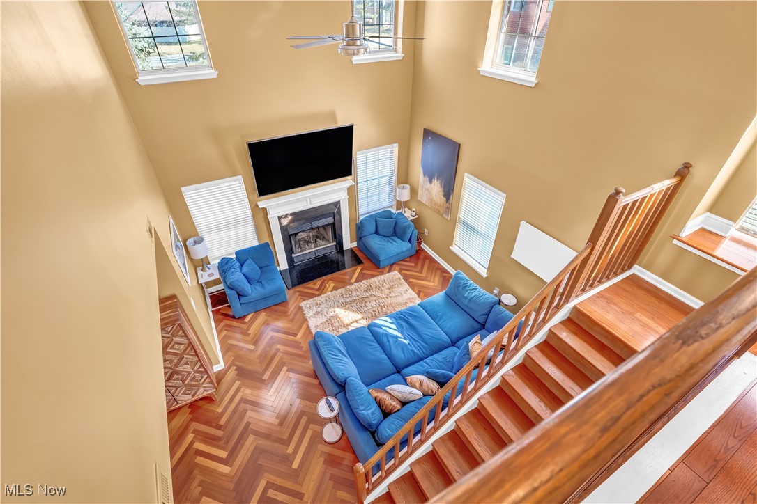 Fox Hol/Woodhawk Condo Ph 01 - Residential