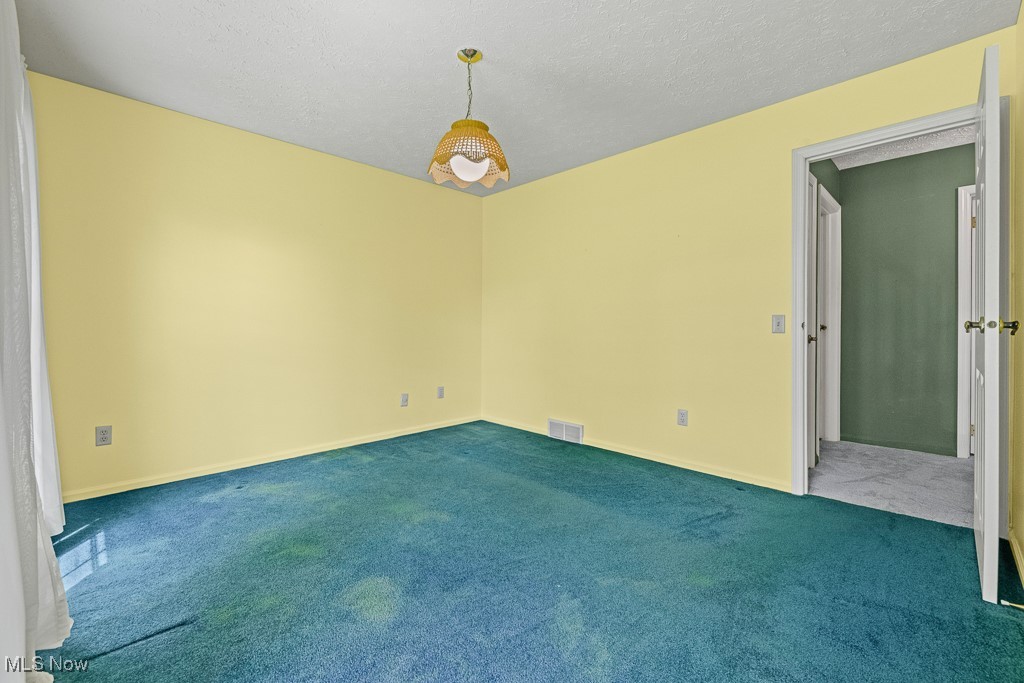 12935 Robinwood Street, Alliance, Ohio image 9