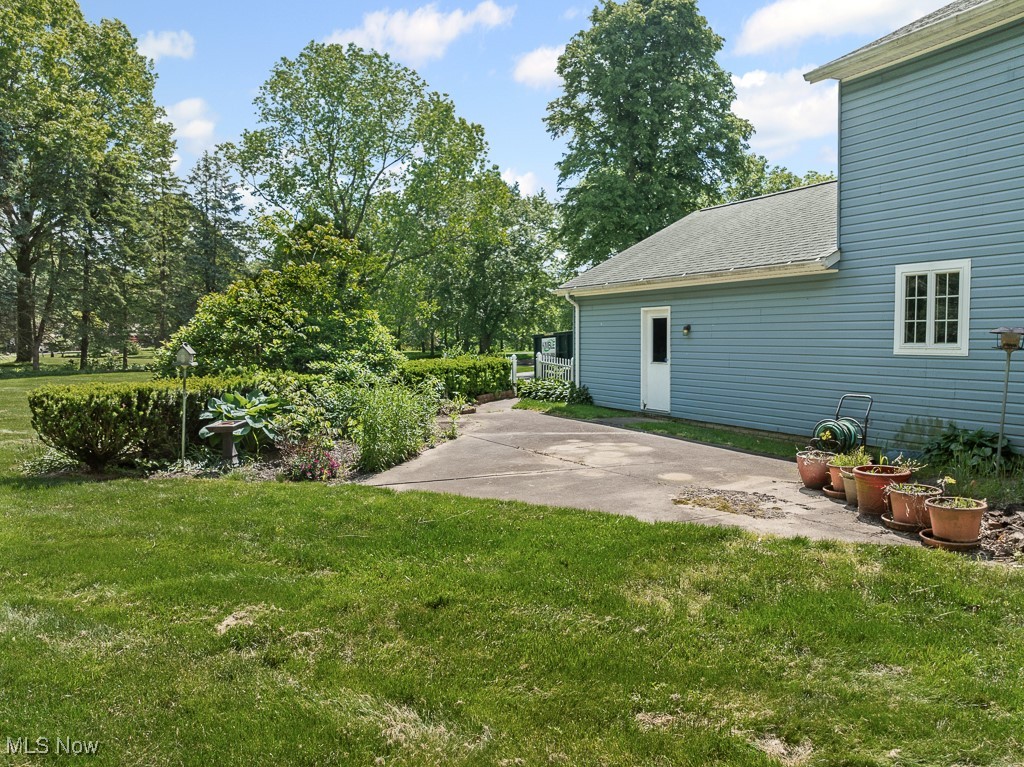 12935 Robinwood Street, Alliance, Ohio image 37