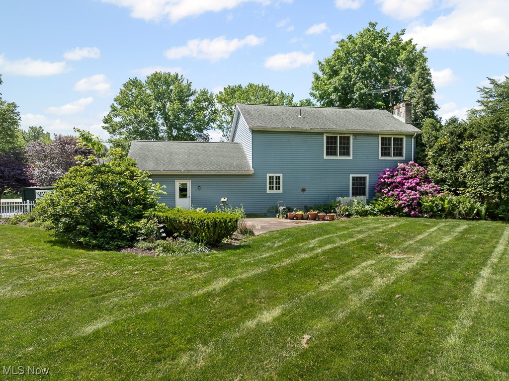 12935 Robinwood Street, Alliance, Ohio image 2