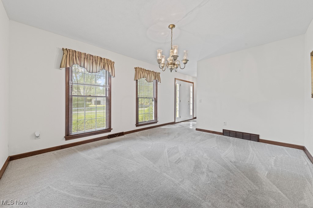 12935 Robinwood Street, Alliance, Ohio image 5