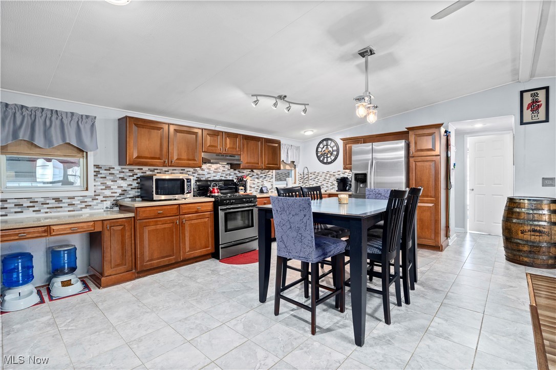 241 Twin Lake Dr Dr, Elyria, Ohio image 6