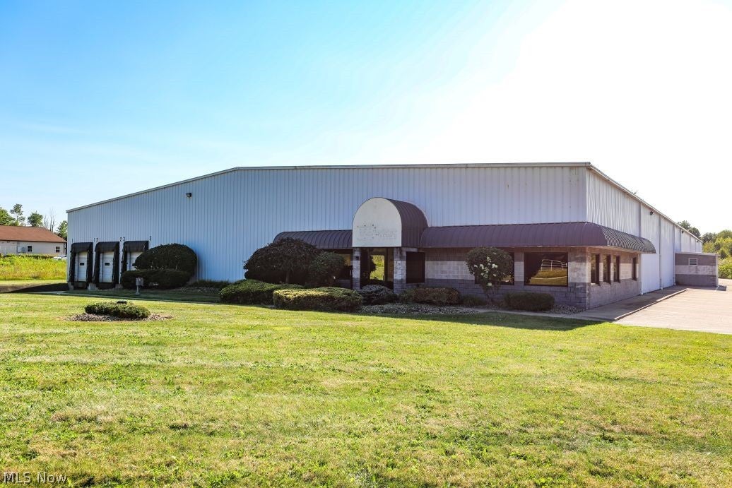 11783 Timber Point Trl, Mantua, OH 44255