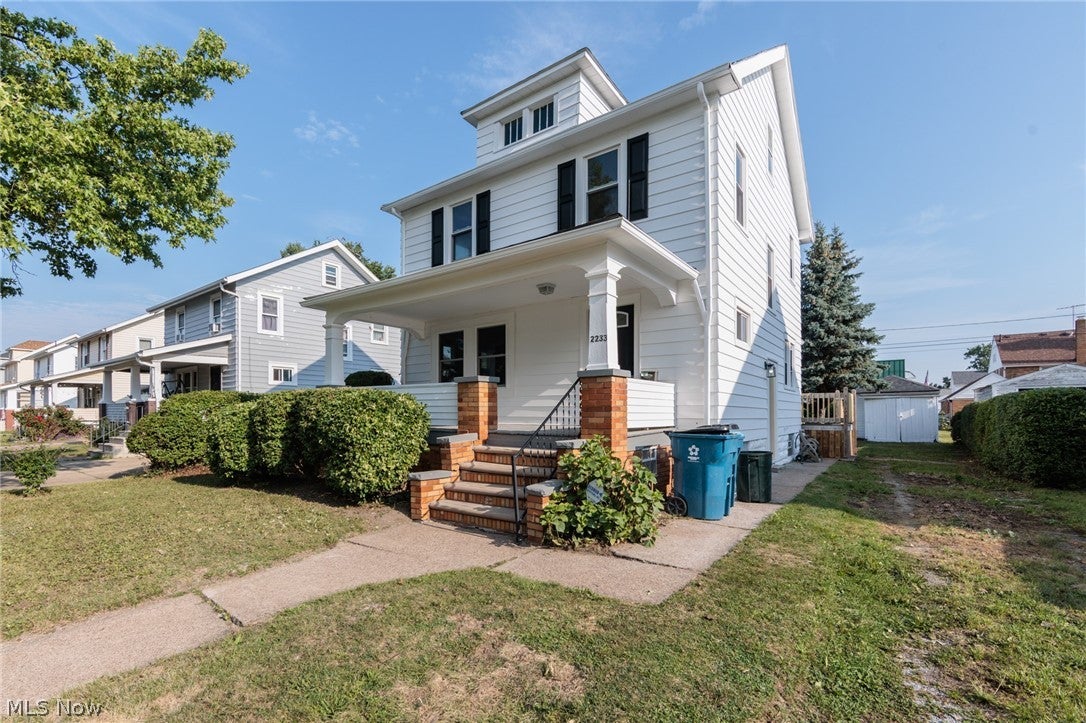 2233 E 33rd Street