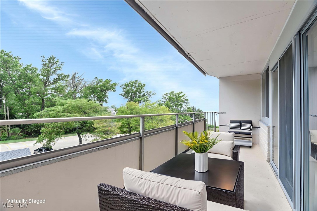 Carlyle Condo - Residential Lease