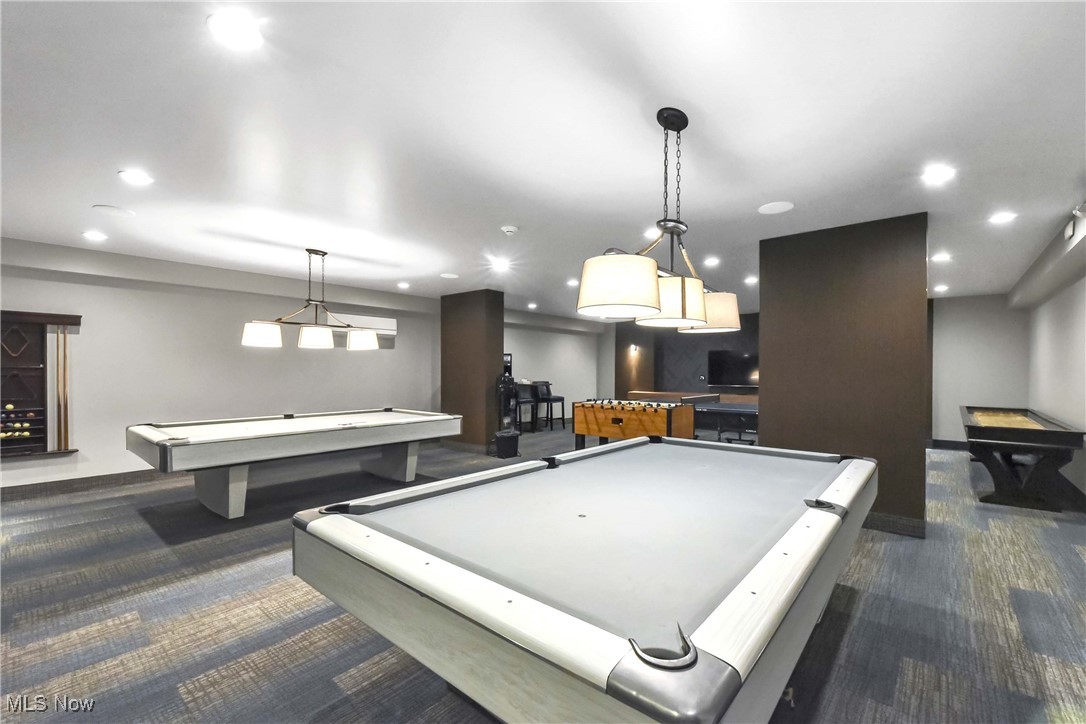 Carlyle Condo - Residential Lease