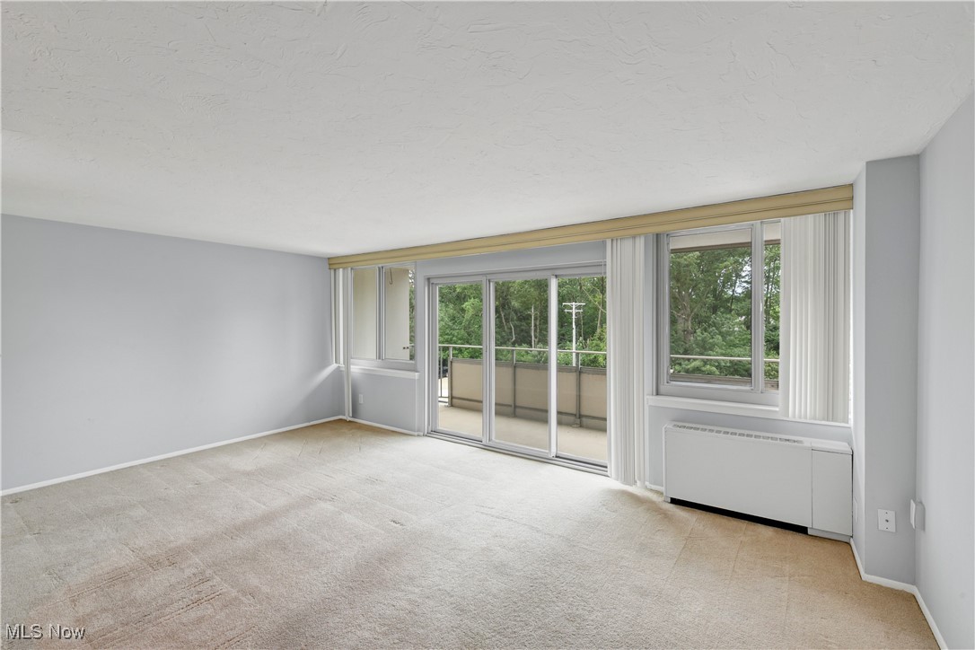 Carlyle Condo - Residential Lease