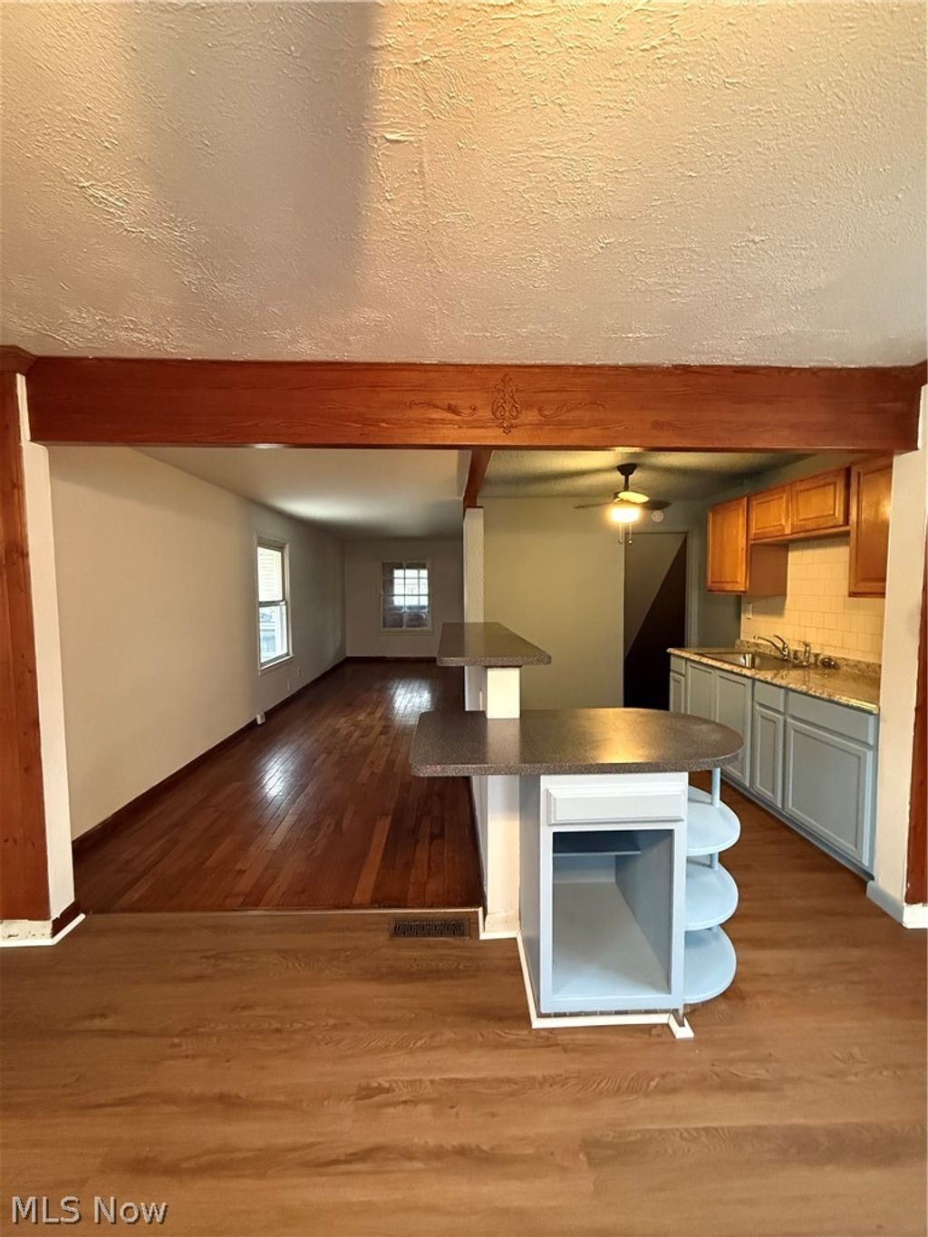 Photo of 1427 E 252nd Street, Euclid, OH 44117 (MLS # 5204057)