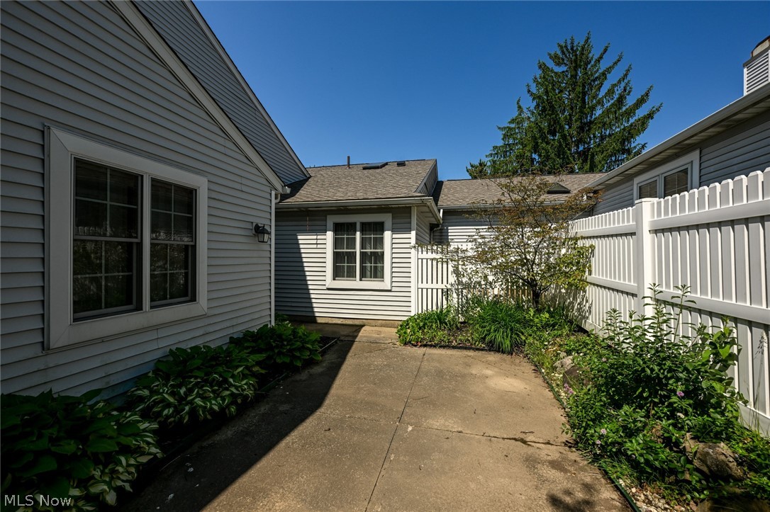 839 Sutton Place