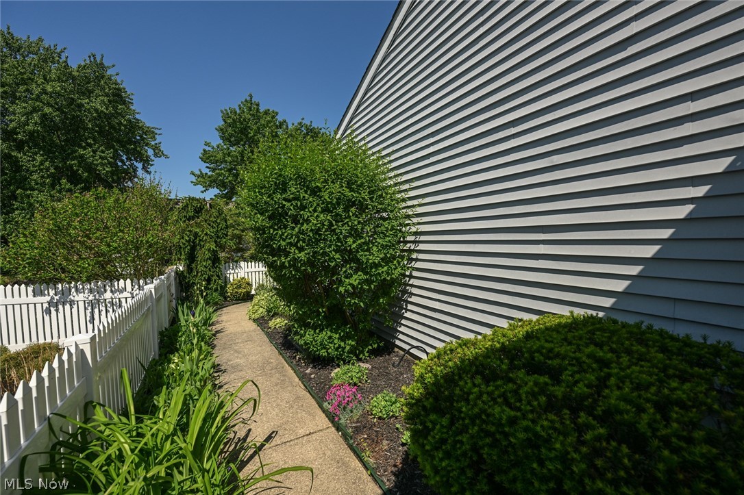 839 Sutton Place
