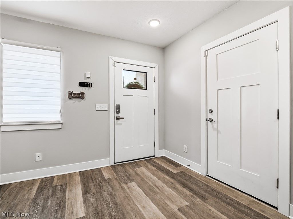 Photo of 4191 Lorain Court, Cleveland, OH 44113 (MLS # 5196426)