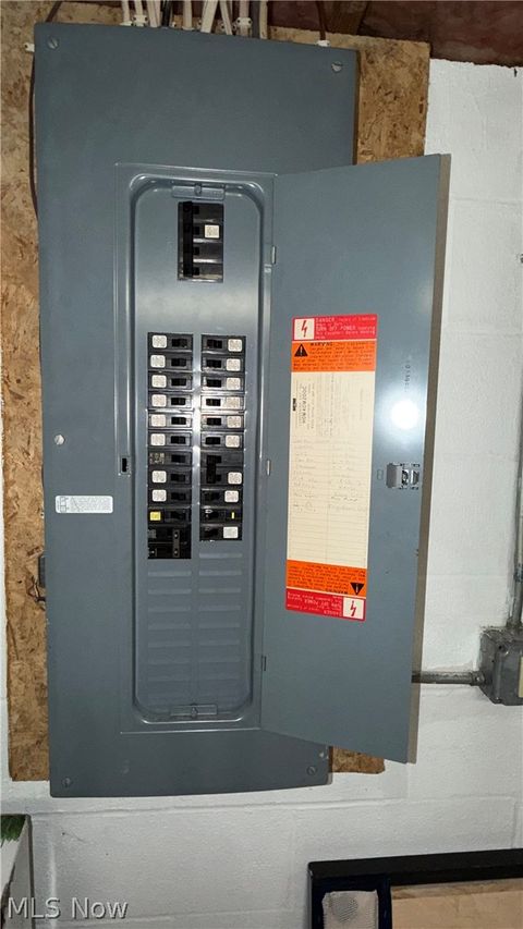 Tiny photo for 9 Willow Way, Canfield, OH 44406 (MLS # 5187768)