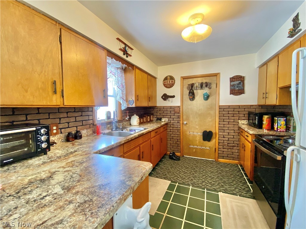 R W Hall Sub - Residential